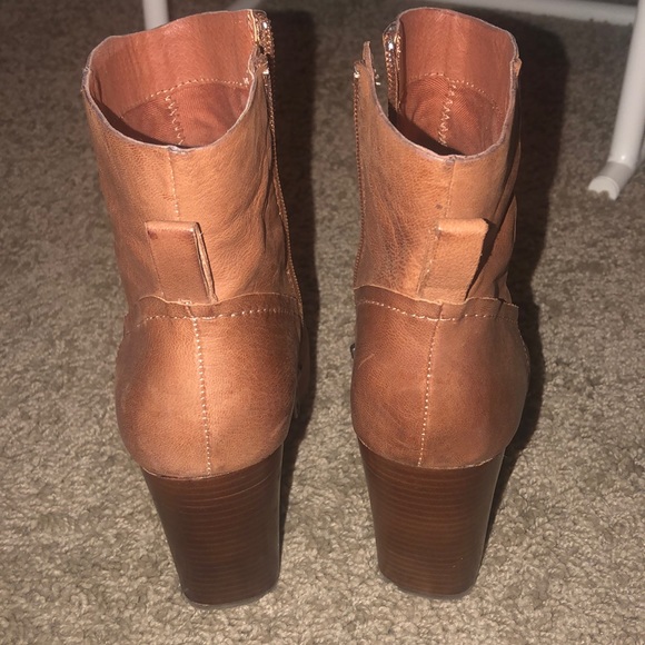 Steve Madden booties - Picture 3 of 4